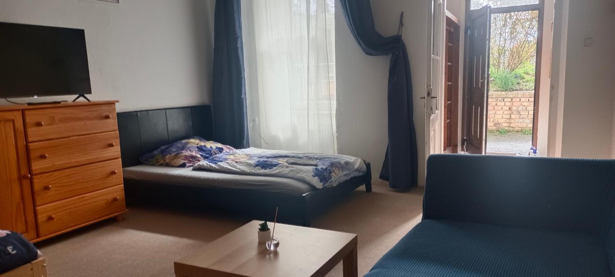 Byt S Terasou A Zahradou Brno Exteriör bild